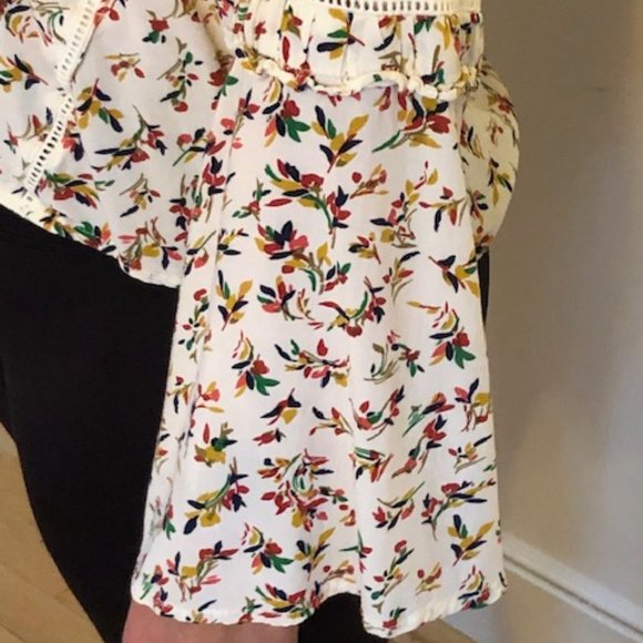 ORFEO Paris, French made Blouse Bayonne, France. Size L (runs to M) creme print - Picture 3 of 6